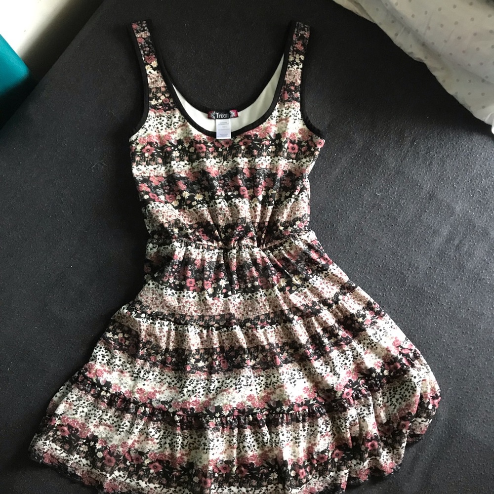 Floral Dress | MAKE ME AN OFFER 🤗